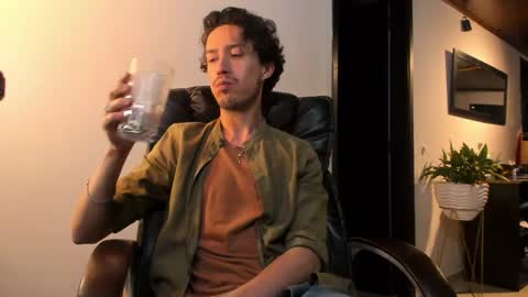 Adrian Williams online show from 04.15.26