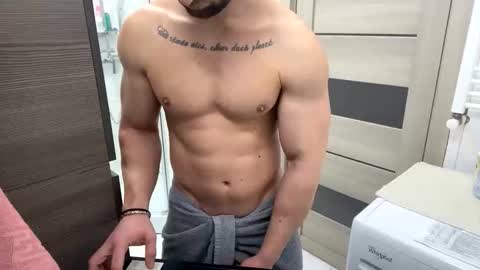 Snapshot of advp69 chatting on 02.14.26 Mrrfitt online show from 02.14.26