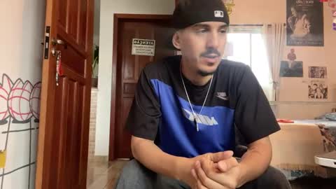 Snapshot of aelucius chatting on 09.22.25 Luci online show from 09.22.25