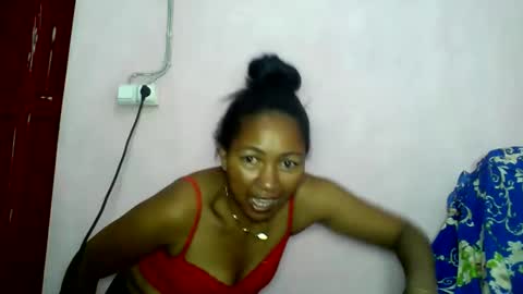 Snapshot of aelyaa chatting on 05.05.26 aelyaa online show from 05.05.26