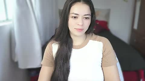 Snapshot of aeseelia chatting on 06.26.26 lia online show from 06.26.26