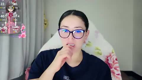 Snapshot of aeseelia chatting on 07.22.26 lia online show from 07.22.26