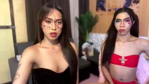 Snapshot of aeshamargaux chatting on 10.30.25 aeshamargaux online show from 10.30.25