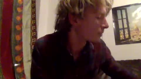 Snapshot of aestheticform chatting on 10.29.25 aesthetic form online show from 10.29.25