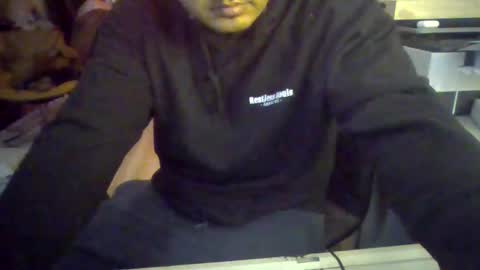 Snapshot of aether99 chatting on 11.05.25 Aether online show from 11.05.25