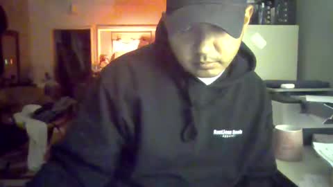 Snapshot of aether99 chatting on 11.07.25 Aether online show from 11.07.25