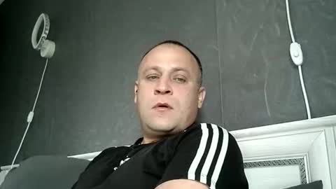 Sasha online show from 10.16.25