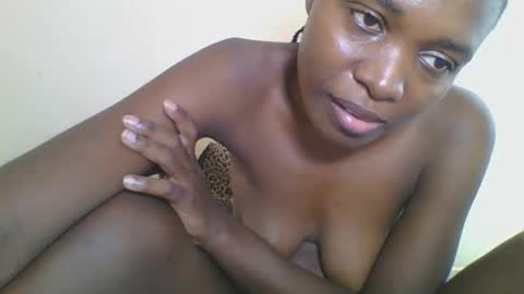 Snapshot of africancutegal chatting on 05.02.26 Yvonne online show from 05.02.26