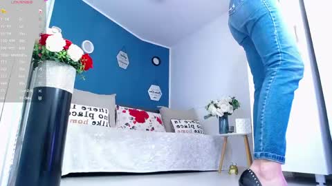 Snapshot of afroditha_ chatting on 04.26.26 Amalia online show from 04.26.26