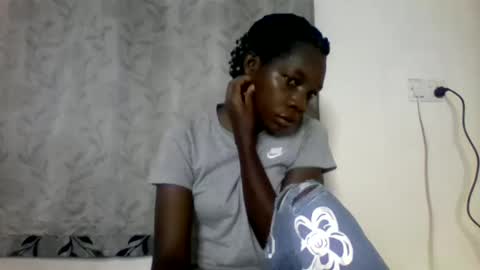 pink  and josphen online show from 01.30.25