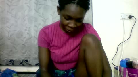 pink  and josphen online show from 02.07.25