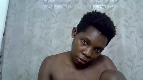 pink  and josphen online show from 03.03.25