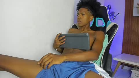 afrowayuu online show from 05.21.26