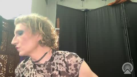 Me Myself  Irene online show from 05.19.26