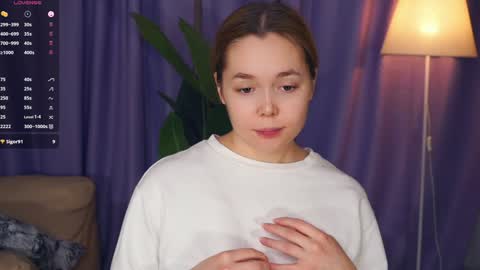 Lana  1800 - 0330 UTC   Mia 0700- 1630 UTC online show from 01.08.25