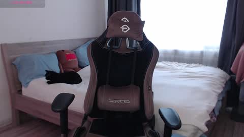 Eva online show from 12.09.24