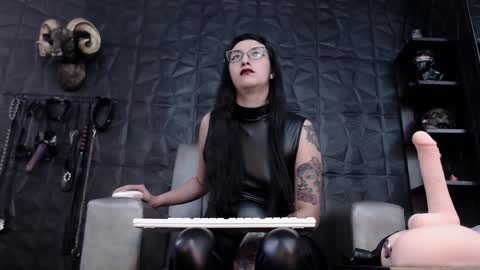 Snapshot of agata_darkness chatting on 01.08.25 Miss Agata online show from 01.08.25