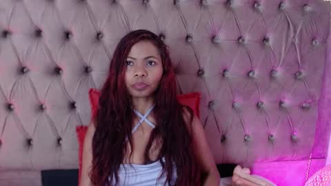 Agata grubisic  online show from 02.25.25