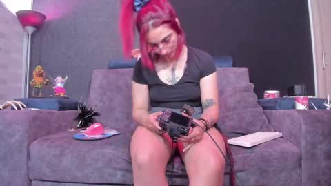 Agata Collinss online show from 02.28.25