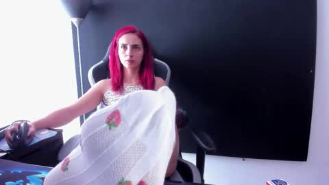 Agata Collinss online show from 03.19.26