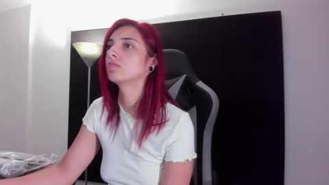 Agata Collinss online show from 03.22.26