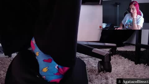 Agata Collinss online show from 04.27.26