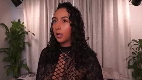Snapshot of agatha_collinss chatting on 06.22.26 Val inst agatha clls online show from 06.22.26