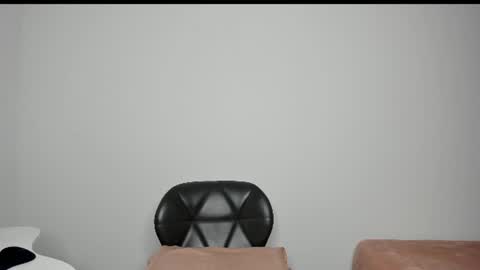 Snapshot of agatha_fox7 chatting on 06.17.26 Agatha fox online show from 06.17.26