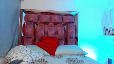 Snapshot of agatha_morrison1 chatting on 01.08.25 Agatha online show from 01.08.25