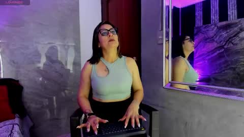 agatha_pleasure online show from 11.13.25