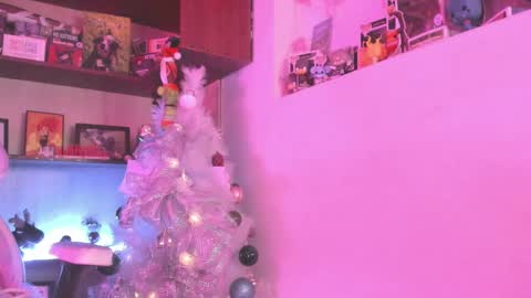 Camila     2 online show from 12.20.24