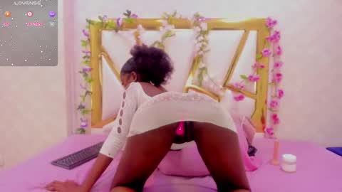 agathasamuels online show from 11.12.25