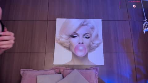    online show from 04.08.26