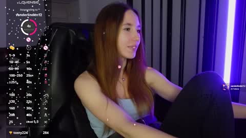 Agelina Lilly Laura online show from 02.20.25