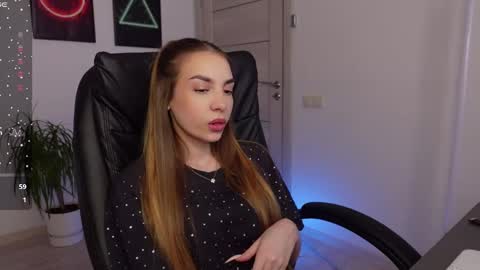 Agelina Lilly Laura online show from 02.23.25