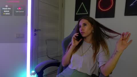 Agelina Lilly Laura online show from 09.11.25