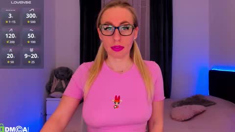 Polly online show from 02.04.26