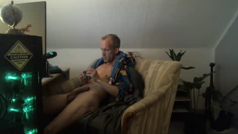 Snapshot of agin17 chatting on 06.12.26 agin17 online show from 06.12.26