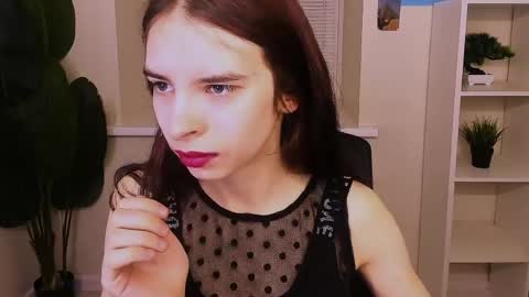 Agnes online show from 04.07.26