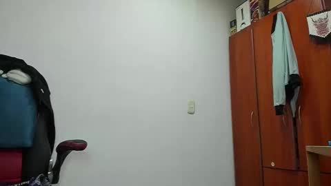 Agustin online show from 12.14.25