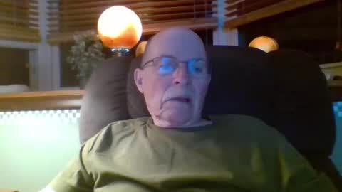 aguynrkfrd online show from 10.04.25