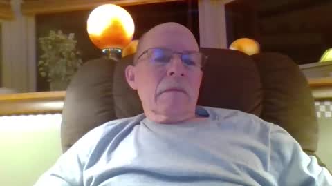 Snapshot of aguynrkfrd chatting on 04.12.26 aguynrkfrd online show from 04.12.26