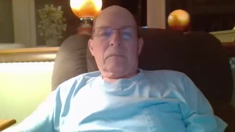 Snapshot of aguynrkfrd chatting on 04.16.26 aguynrkfrd online show from 04.16.26