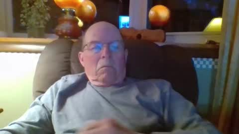 Snapshot of aguynrkfrd chatting on 05.14.26 aguynrkfrd online show from 05.14.26