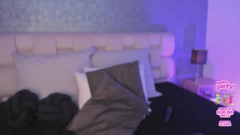 Snapshot of ah_mara chatting on 03.06.25 Ahmara online show from 03.06.25