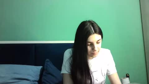 Selena online show from 01.14.25