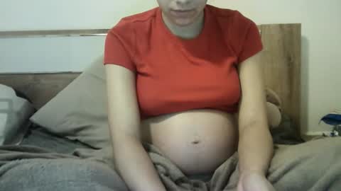 Selena online show from 11.21.25