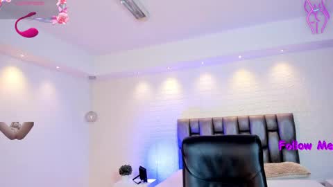 Snapshot of aidajoness chatting on 04.11.26 aidajoness online show from 04.11.26