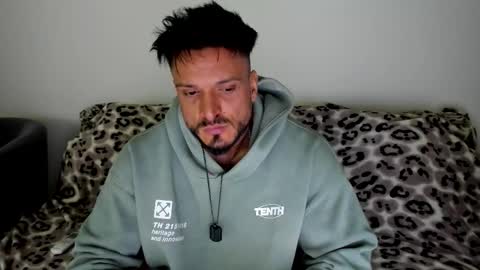 Snapshot of aidandark0 chatting on 11.18.25 aidandark0 online show from 11.18.25