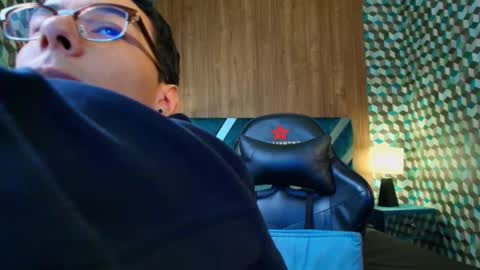 Snapshot of aiden_royce chatting on 10.12.25 aiden_royce online show from 10.12.25